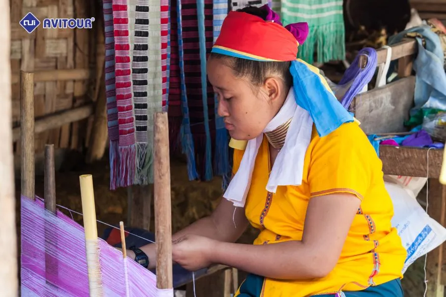 Vén bức màn bí mật về làng cổ dài của người Kayan, Thái Lan