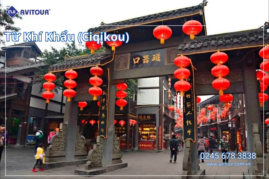 VI VU TRÙNG KHÁNH - THÀNH CỔ TÙNG PHAN TỪ KHÍ KHẨU CỔ TRẤN - HỒNG NHAI ĐỘNG TỊNH THỔ A BÁ - CỬU TRẠI CÂU