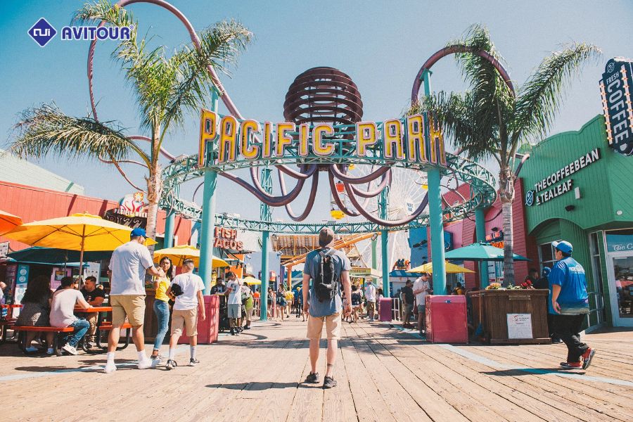 Vui chơi hết mình tại Cảng du thuyền Santa Monica - Los Angeles