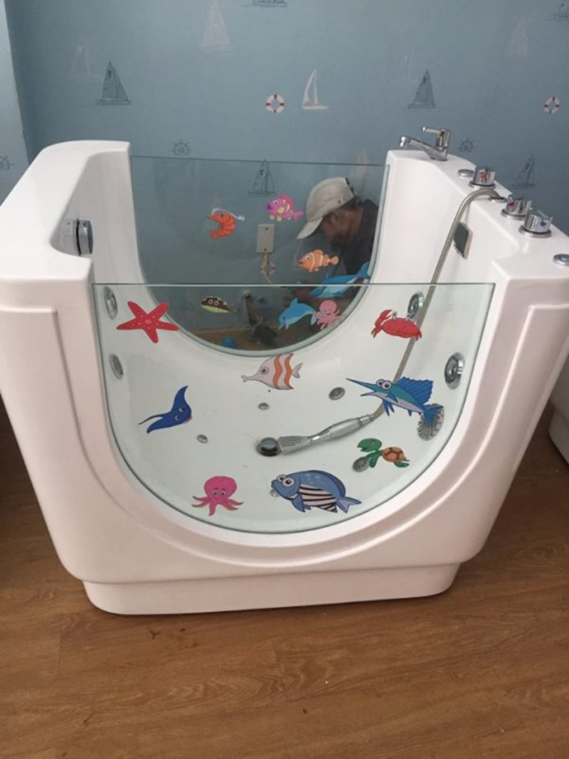 Bồn sục jacuzzi trẻ em