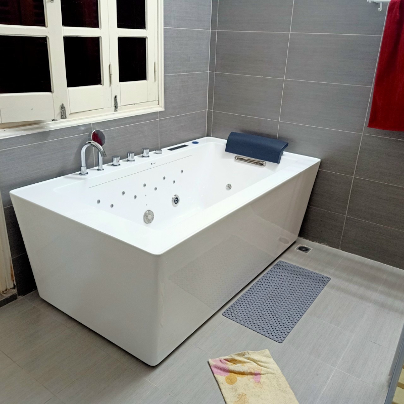 Bồn tắm massage