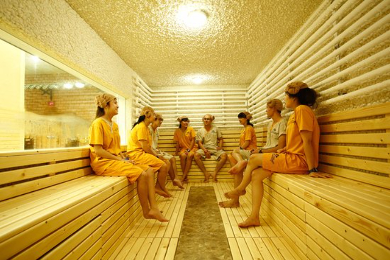 Khi sử dụng phòng xông hơi tuyết lạnh có thể đào thải độc tố