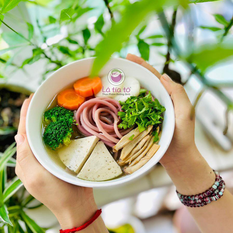 Bánh canh khoai lang tím với nhiều nhân hấp dẫn