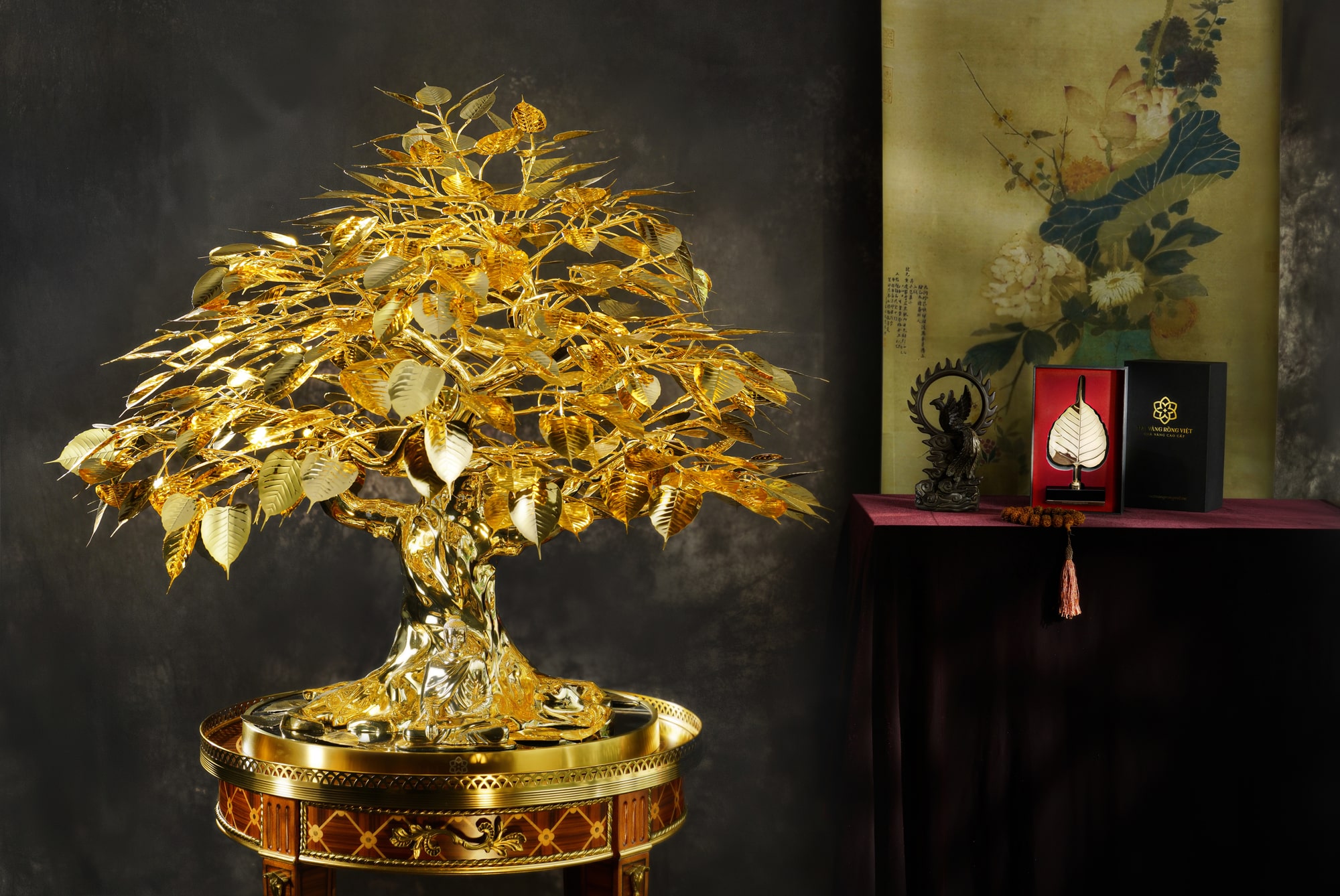 Các vật phẩm mạ vàng 24K cao cấp tại Mai Vàng Rồng Việt