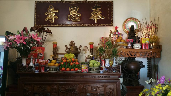 cách bố trí bàn thờ Phật