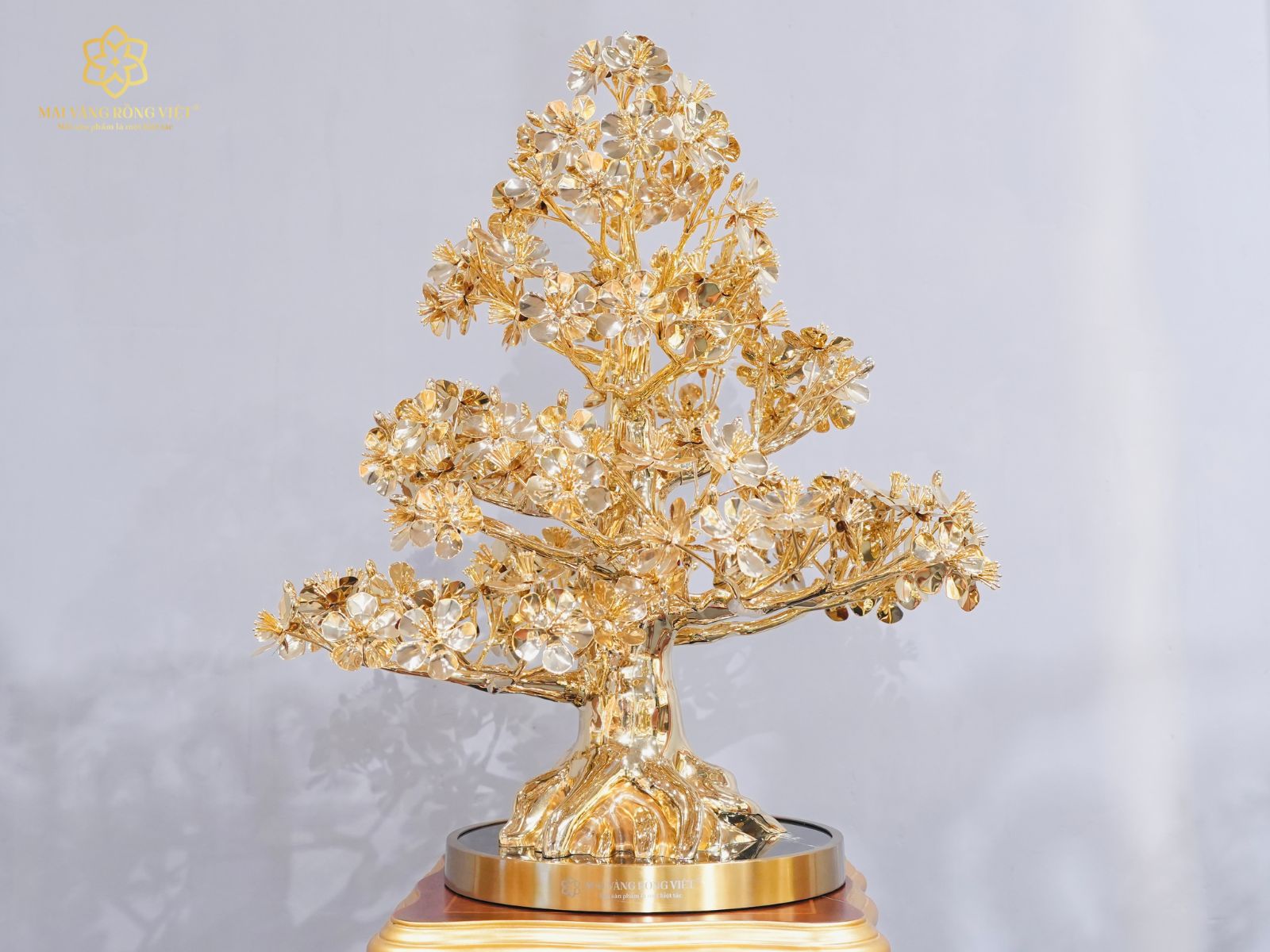 Cây Mai Đại Phúc Mạ Vàng 24K Cao 60cm Dáng Trực