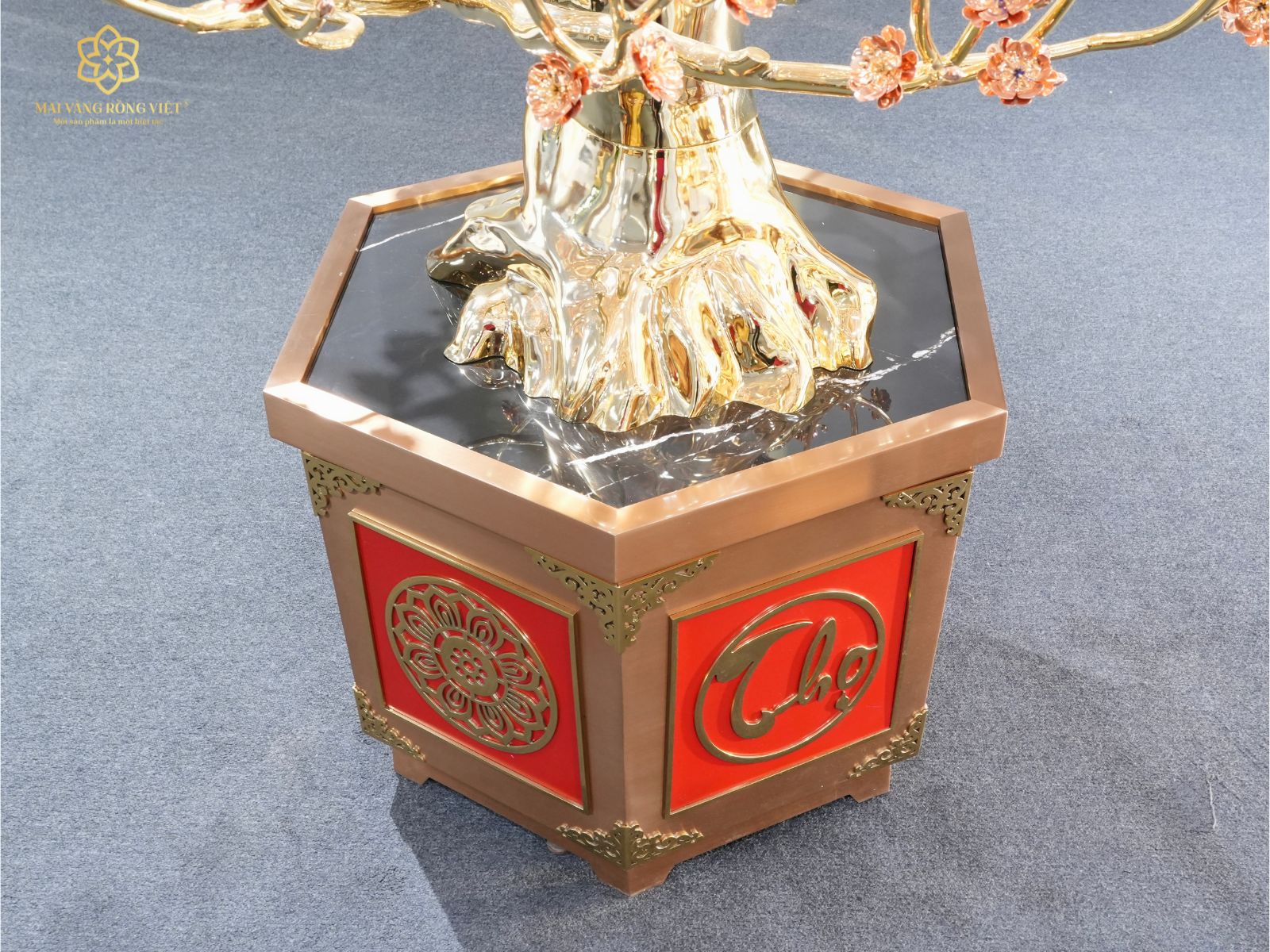 Đế Đá Thạch Anh Của Cây Đào Trường Xuân Mạ Vàng 24K Mix Rose Gold Cao 2,6 Mét