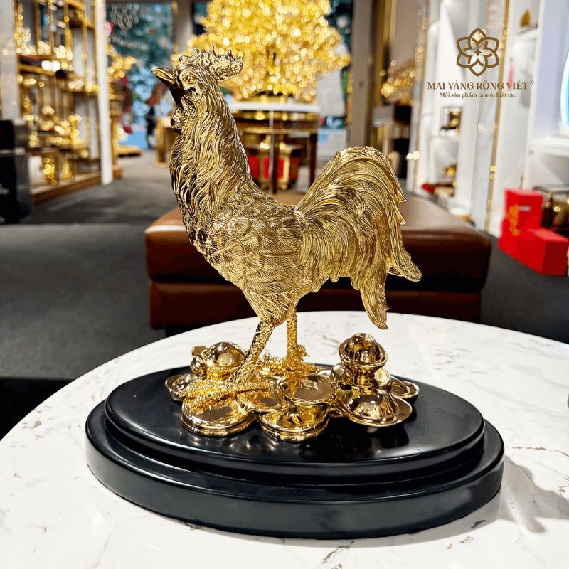 Gà trống mạ vàng
