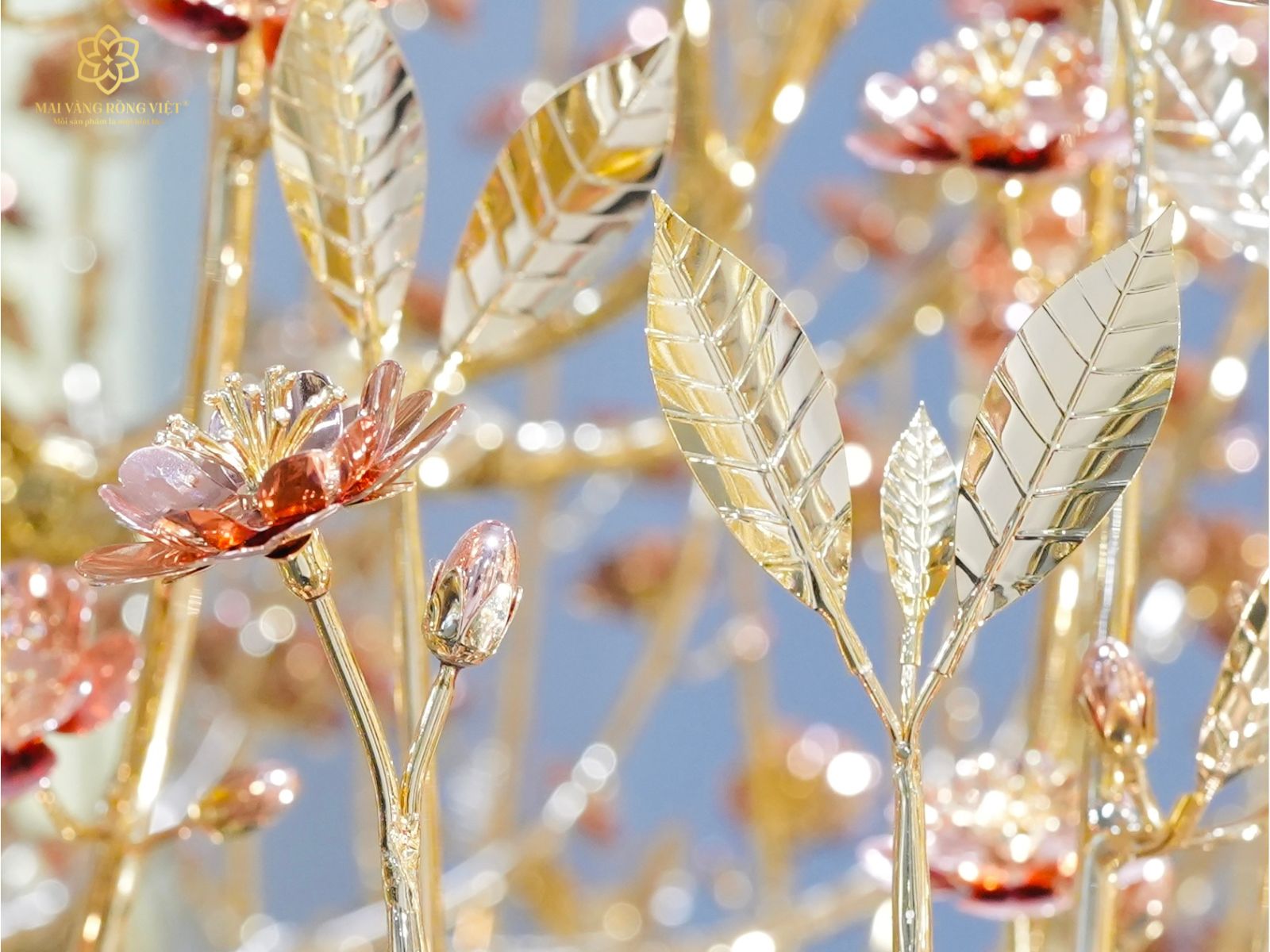 Lá Và Hoa Của Cây Đào Trường Xuân Mạ Vàng 24K Mix Rose Gold Cao 2,6 Mét