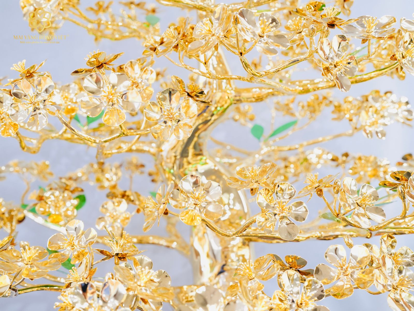 Hoa mai cây Mai Đại Phúc mạ vàng 24K cao 1m