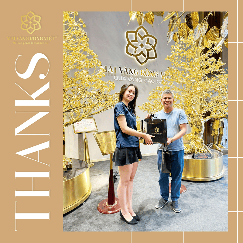 Khách hàng đến mua cây bồ đề mạ vàng