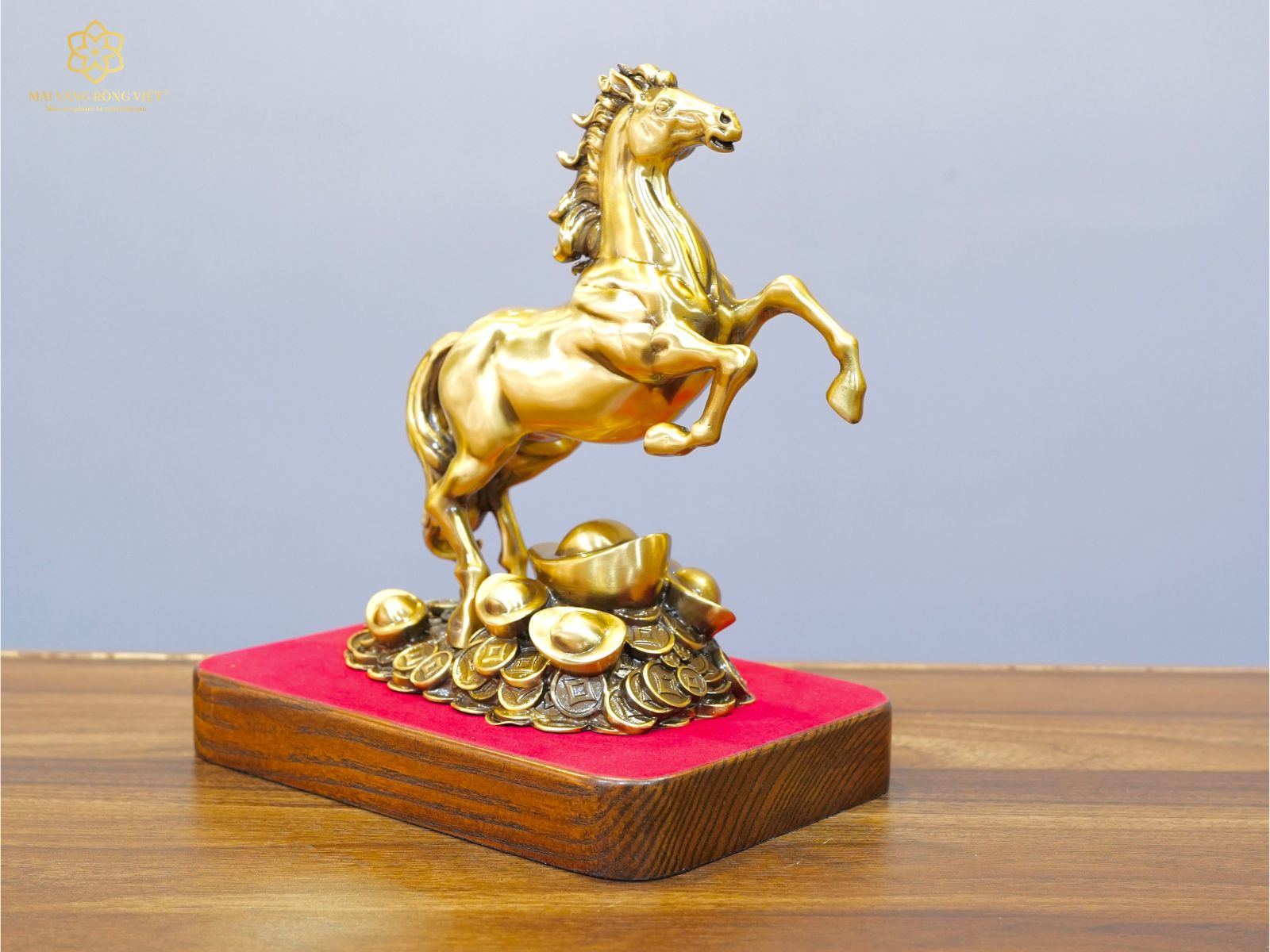 Ý nghĩa tượng Kim Mã Đại Phát bằng đồng mạ cổ điển cao 20cm