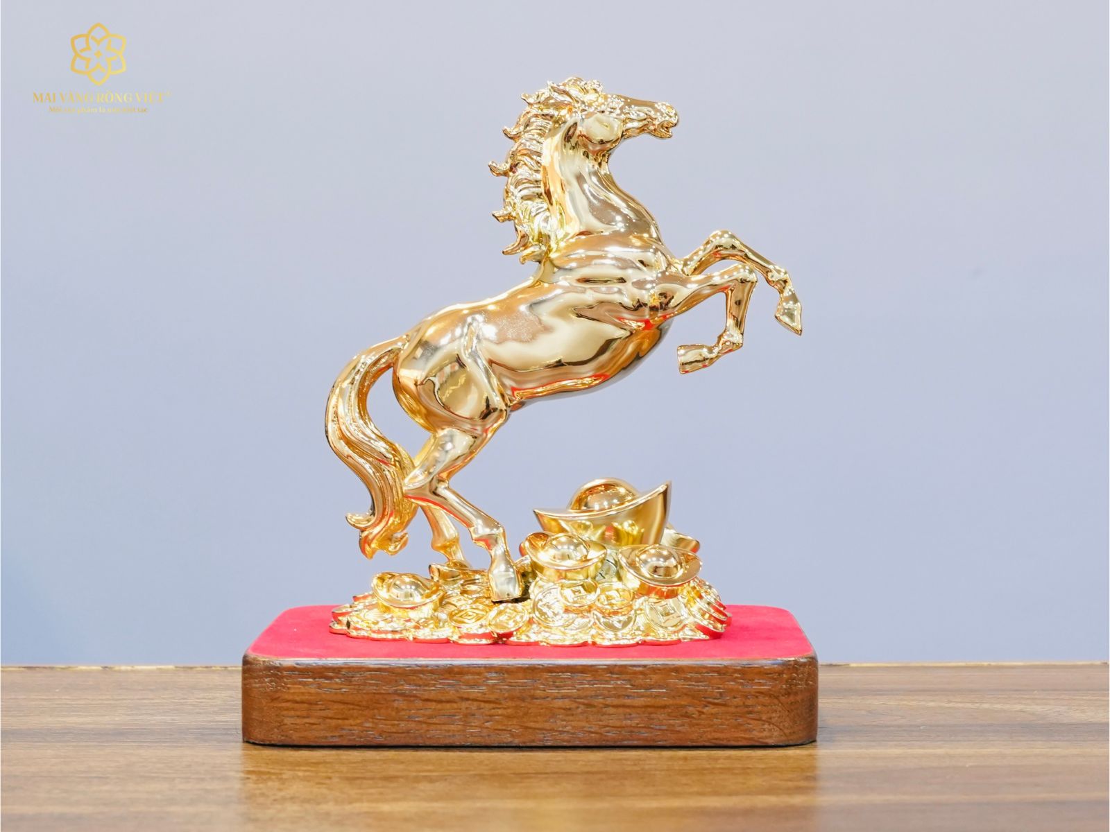 Tượng ngựa Kim Mã Đại Phát bằng đồng mạ gold cao 20cm mặt trước