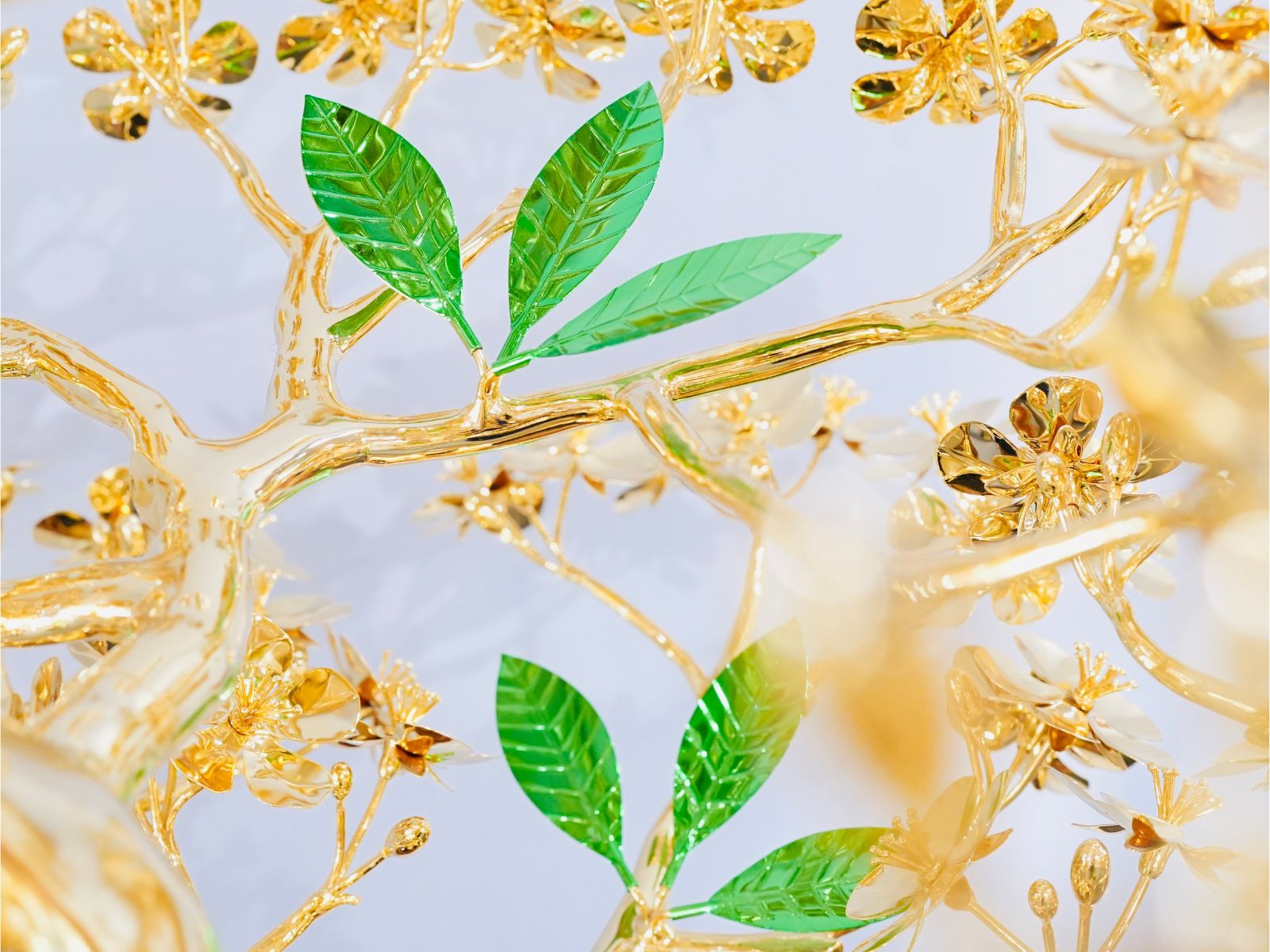 Lá mai cây Mai Đại Phúc mạ vàng 24K cao 1m