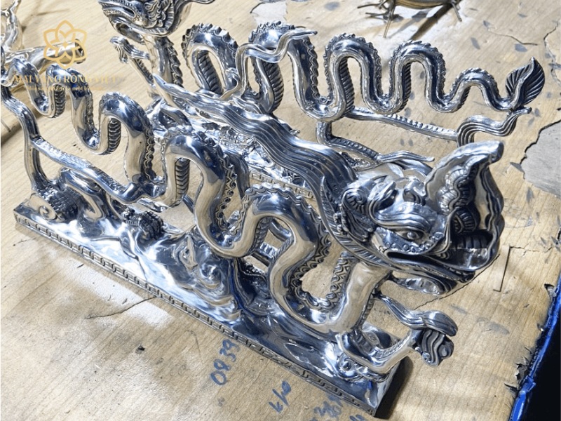 Rồng mạ bạc theo yêu cầu