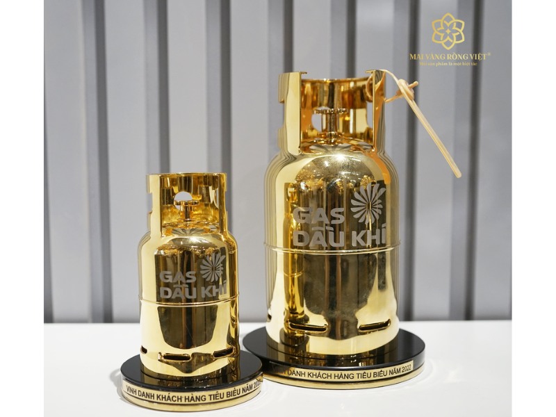 Mẫu bình gas mạ vàng theo yêu cầu đầy độc đáo