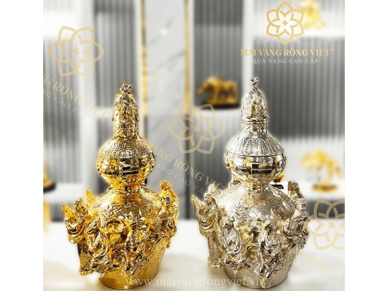 Bình bát tiên là vật phẩm phong thủy tượng trưng cho sự trường thọ