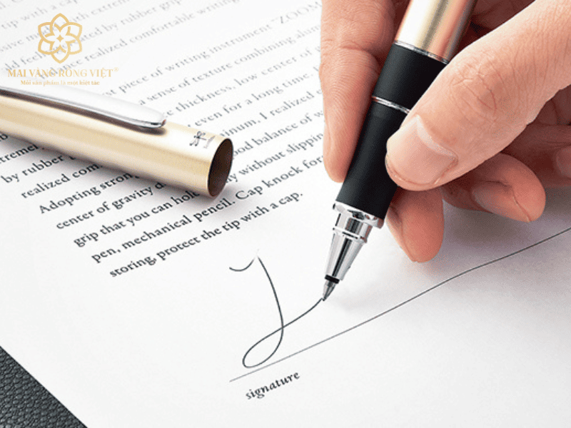Một chiếc bút ký cao cấp sẽ là quà tặng ưa chuộng dành tặng sếp