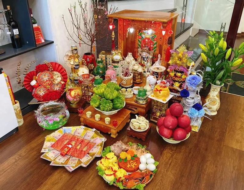 Khi đặt bàn thờ thì không đặt nhìn ra hướng Ngũ Quỷ là Đông Bắc, hướng Tây Nam.