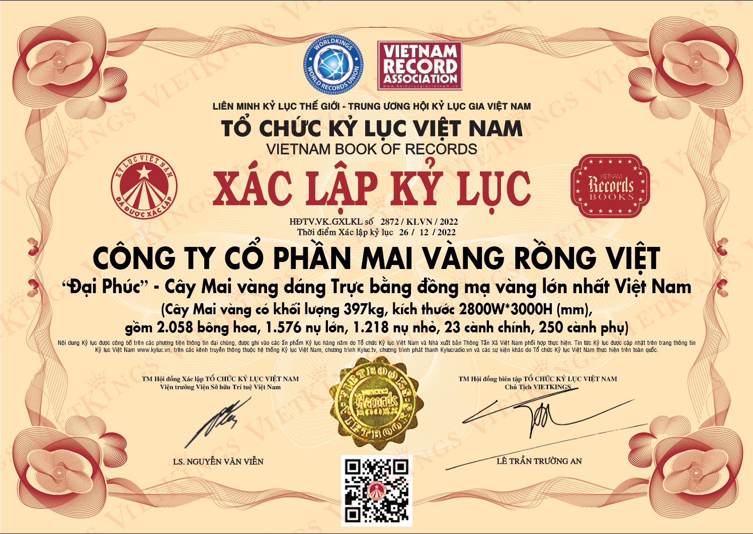 Kỷ lục Việt Nam về Cây Mai Đại Phúc bằng đồng mạ vàng 24k cao 3m lớn nhất Việt Nam