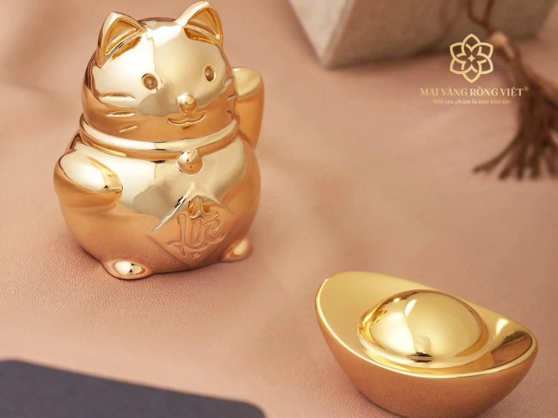 Mèo mạ vàng thần tài may mắn