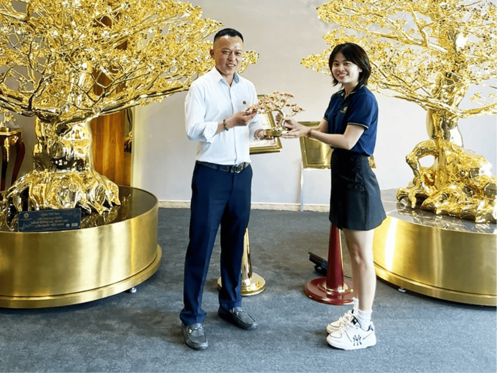 Quà Tặng Theo Đối Tượng Tại Mai Vàng Rồng Việt