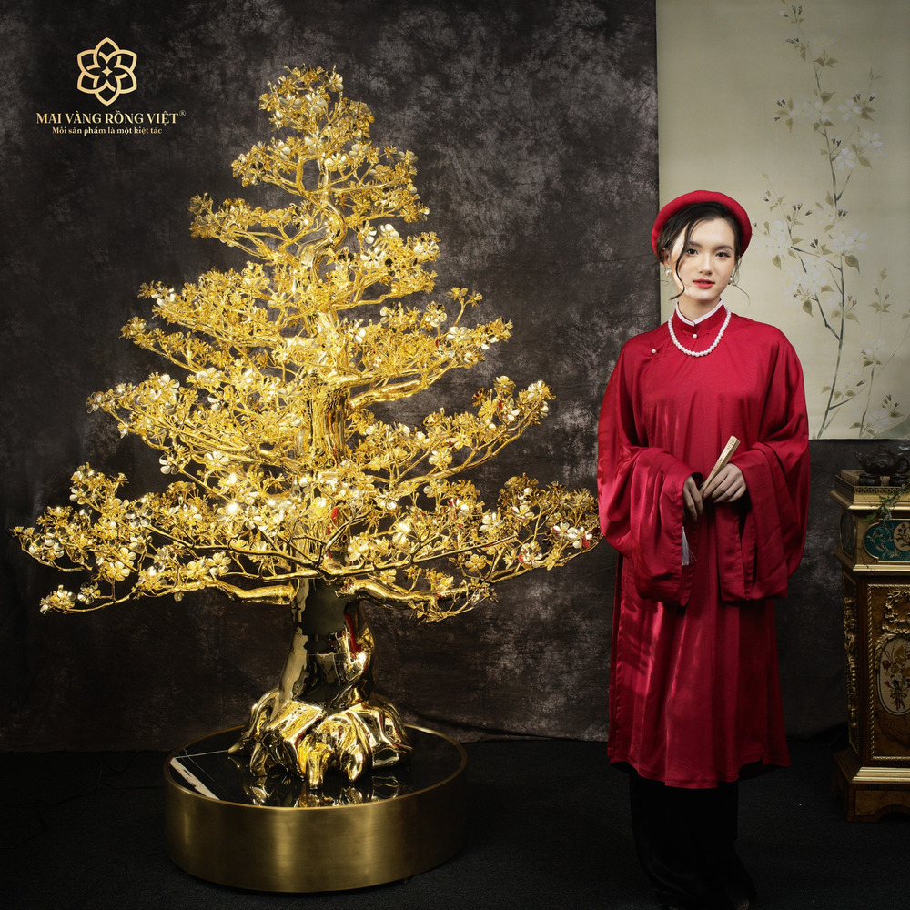 Quà tặng bố mẹ ngày Tết: Cây mai mạ vàng