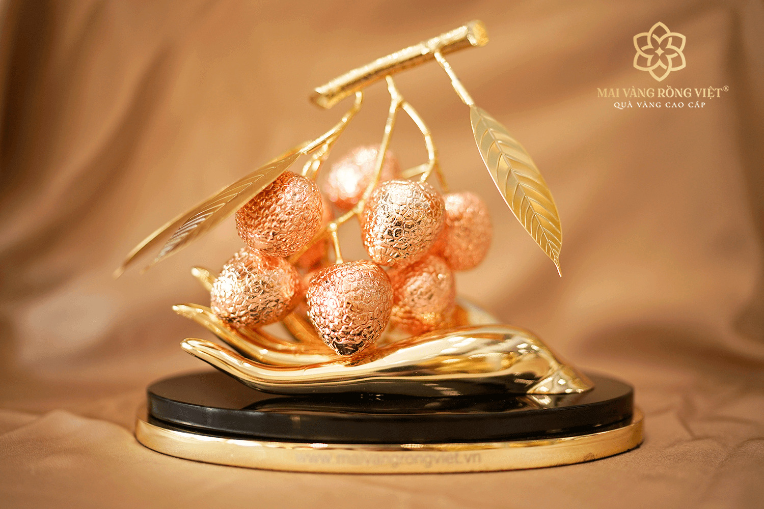 Vải thiều Bắc Giang mạ vàng