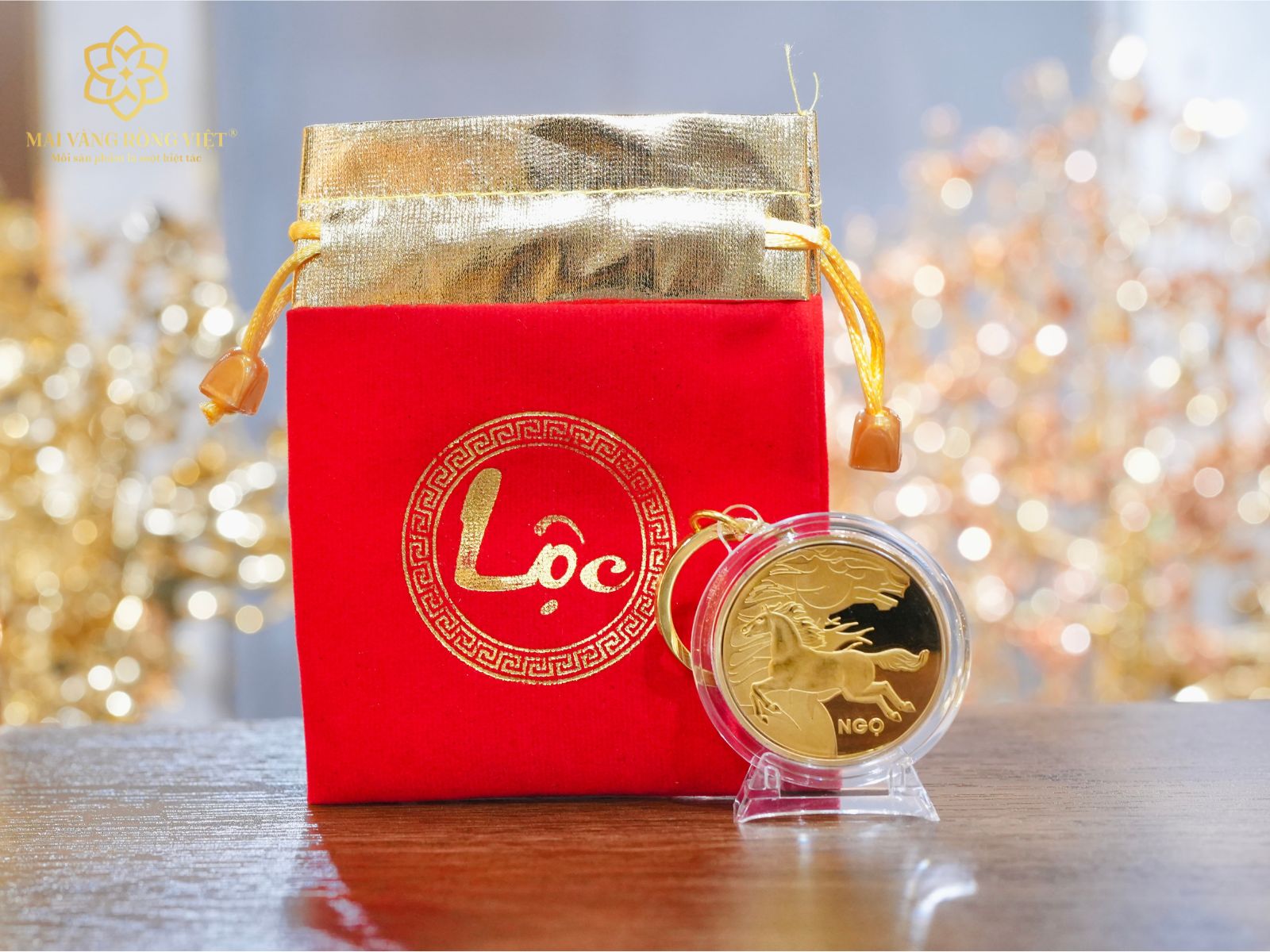 Móc khóa con giáp Ngọ và túi nhung chữ Lộc