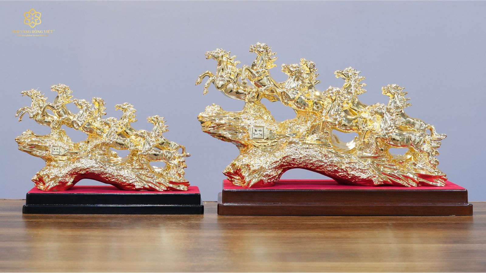 Tượng Bát Mã Truy Phong bằng đồng mạ Gold cao 24cm và 31.5cm