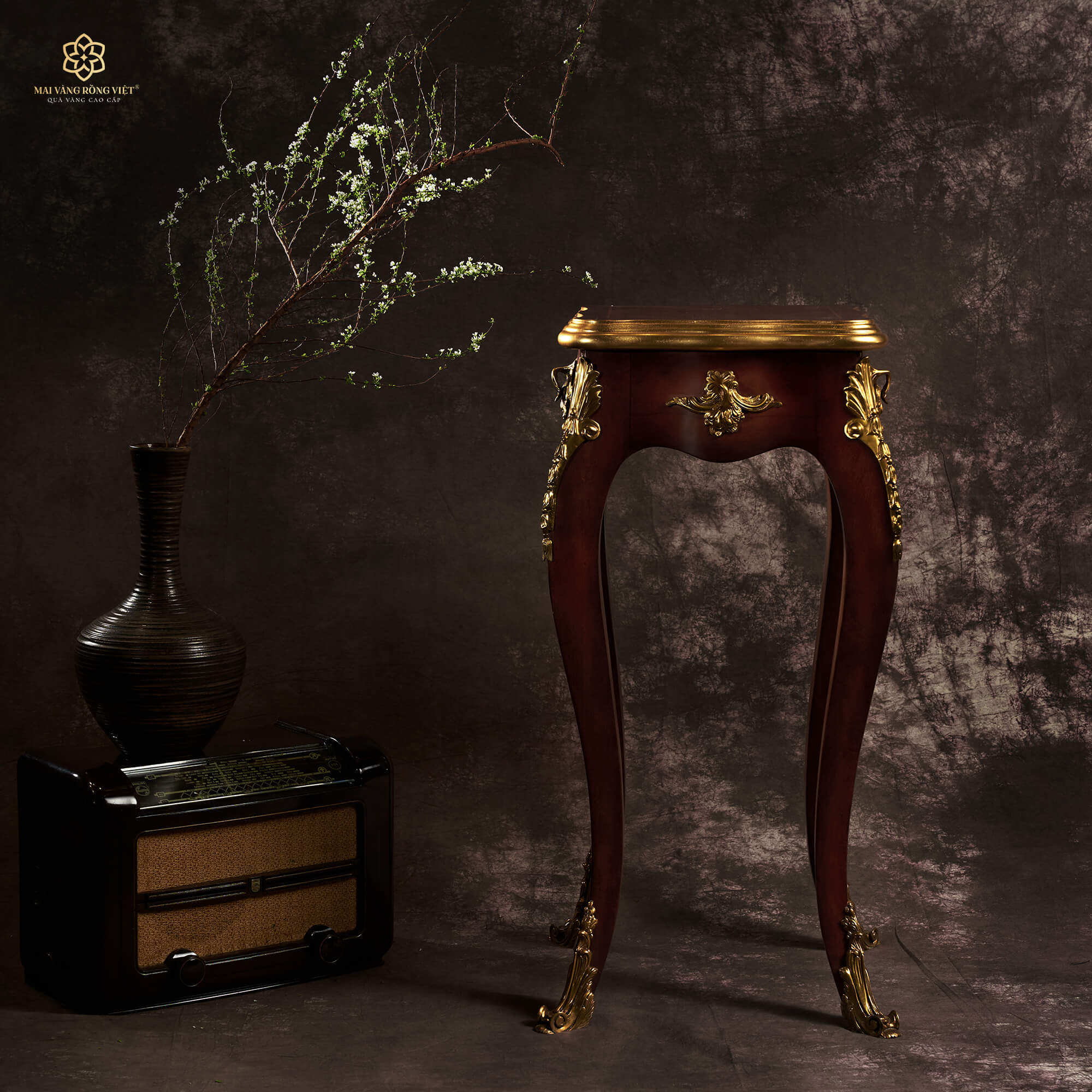 Bàn mai gỗ đôn 32x80cm màu walnut