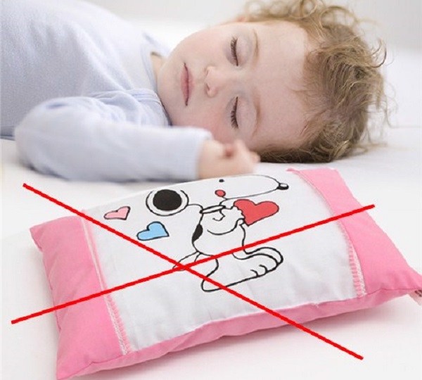 giai-dap-thac-mac-tre-so-sinh-co-nen-nam-goi-khi-ngu-khong-3