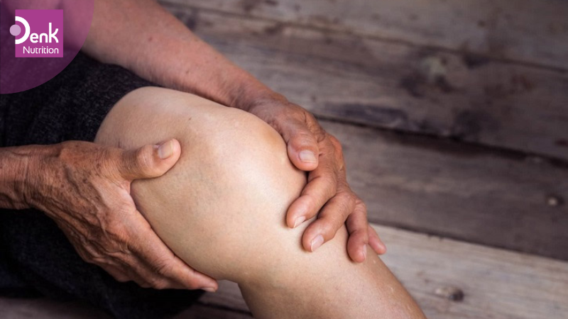 Cố gắng duỗi thẳng chân