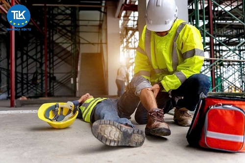 conditions-for-receiving-voluntary-labor-accident-insurance-for-workers-without-labor-contracts