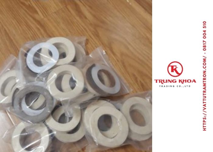 Phớt dạ chặn xi măng