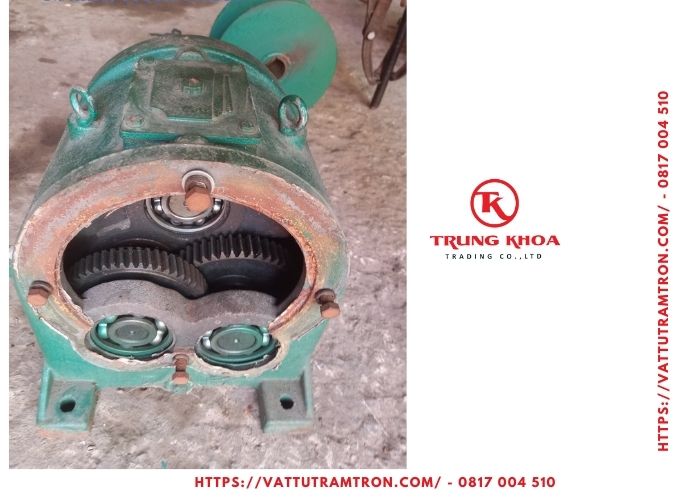 Tang tời gầu kíp JS750 2