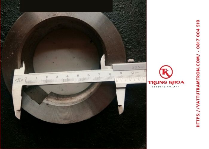 Bánh răng thẳng 65 răng JS500