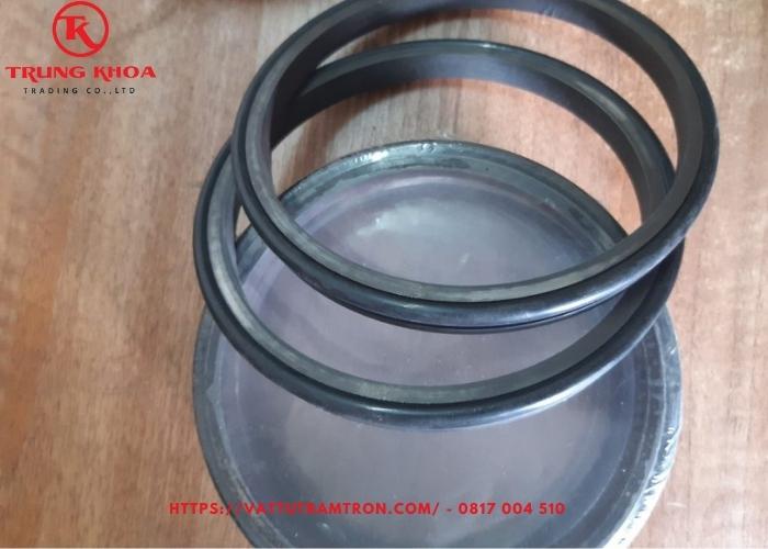 Phớt vòng nổi chân di chuyển DH300-5,DH300-7 8