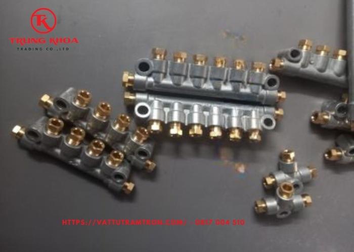 Bộ chia dây bơm mỡ 6