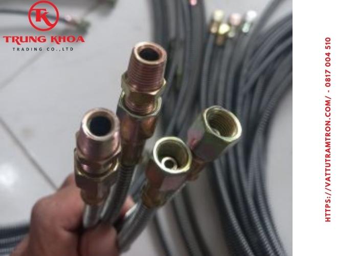 Dây bơm mỡ trạm JS500-750-1000- gối treo vít tải