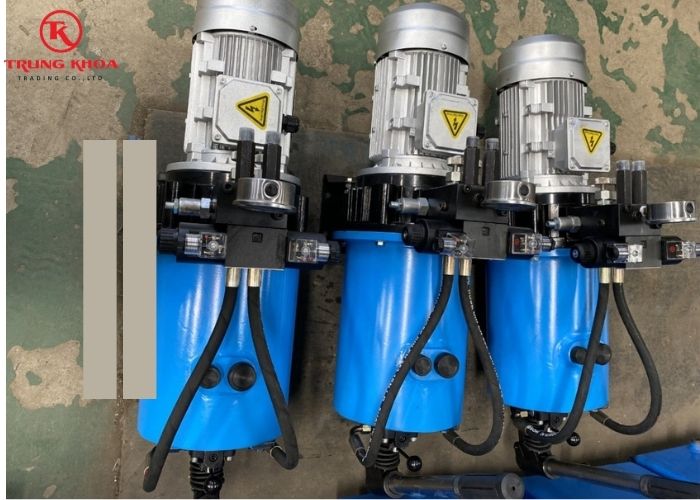 Bơm thủy lực mở cửa xả