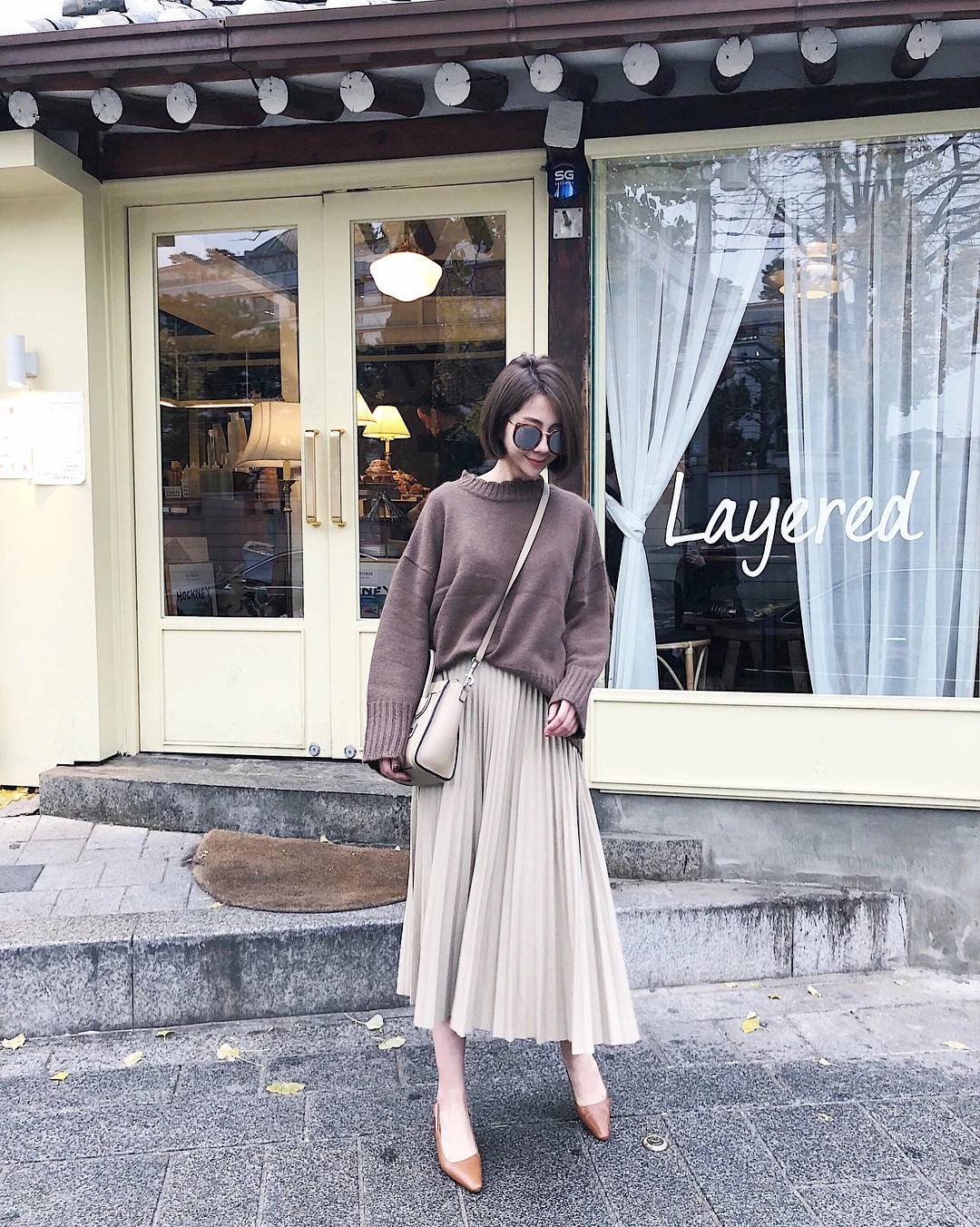 chân váy với áo len