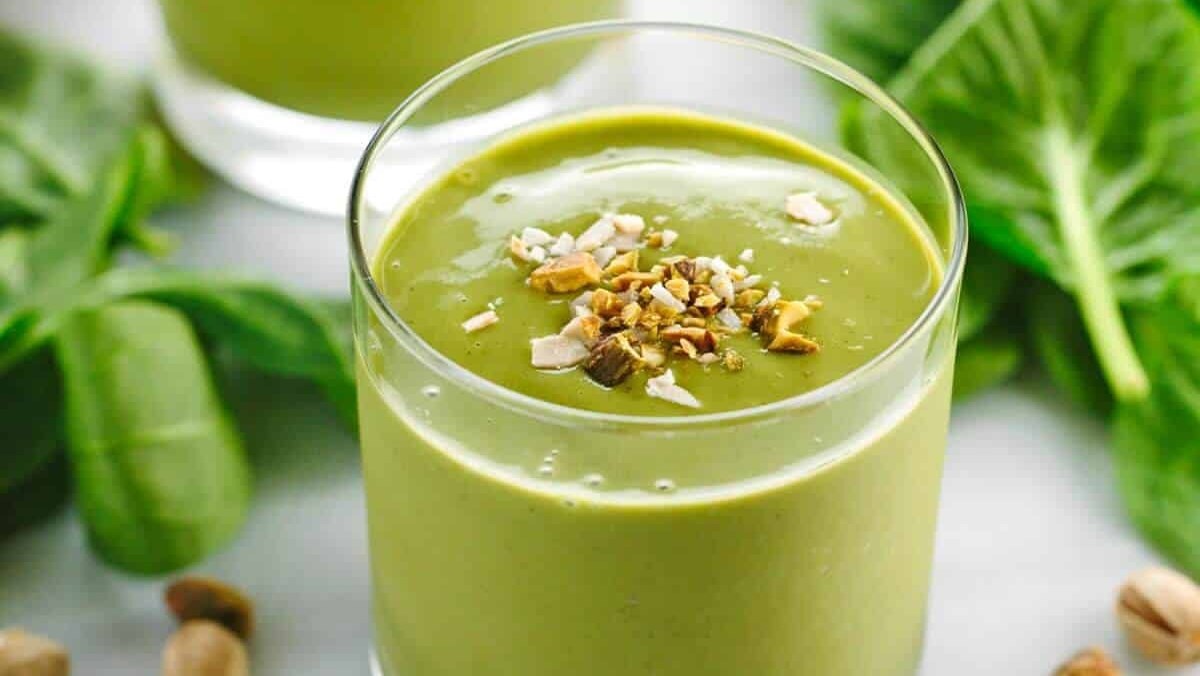 sinh tố matcha sữa hạnh nhân