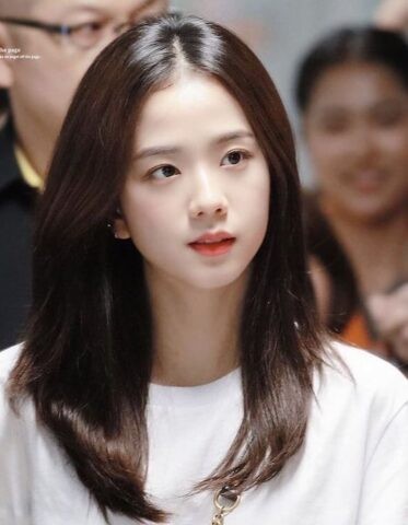 tóc dài duỗi thẳng không mái