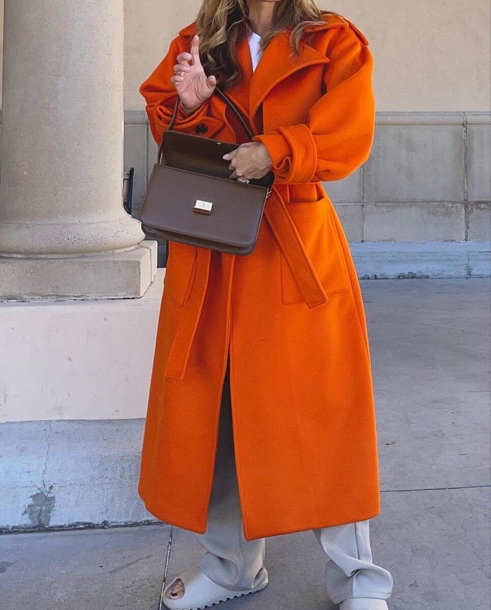 tuổi thân mặc màu gì