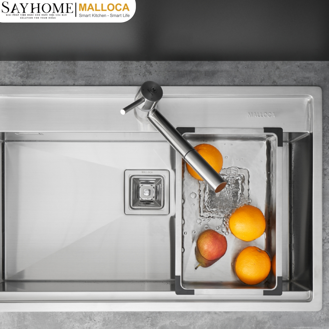 Vòi rửa chén inox dây rút Malloca K110-SS tại thành phố Hồ Chí Minh