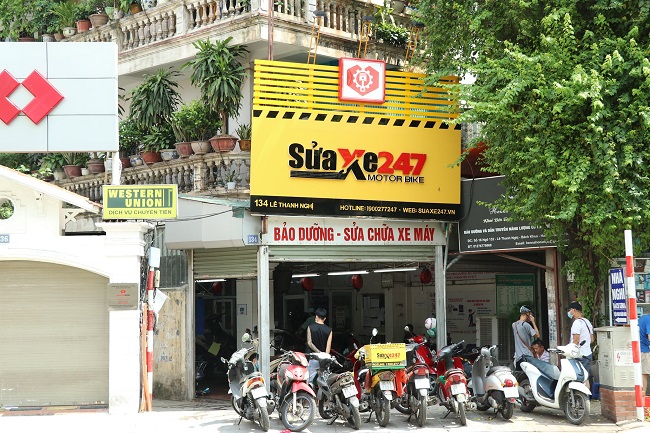 Mẫu biển hiệu sửa xe 247 bằng alu