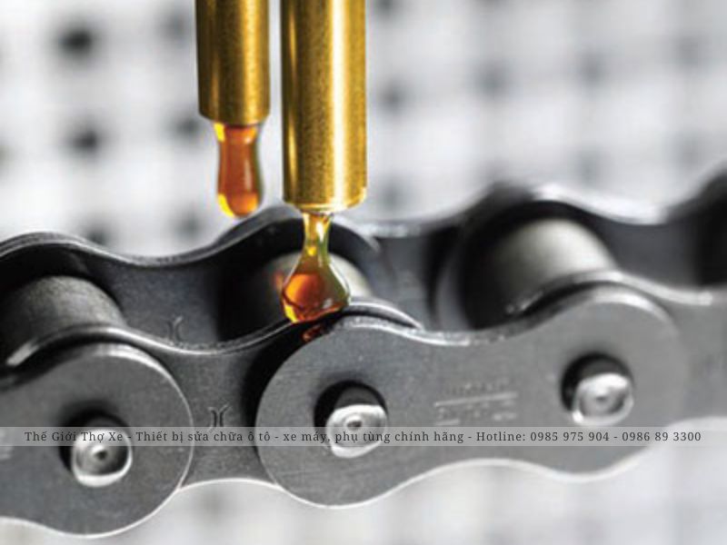 Bôi trơn xích xe máy