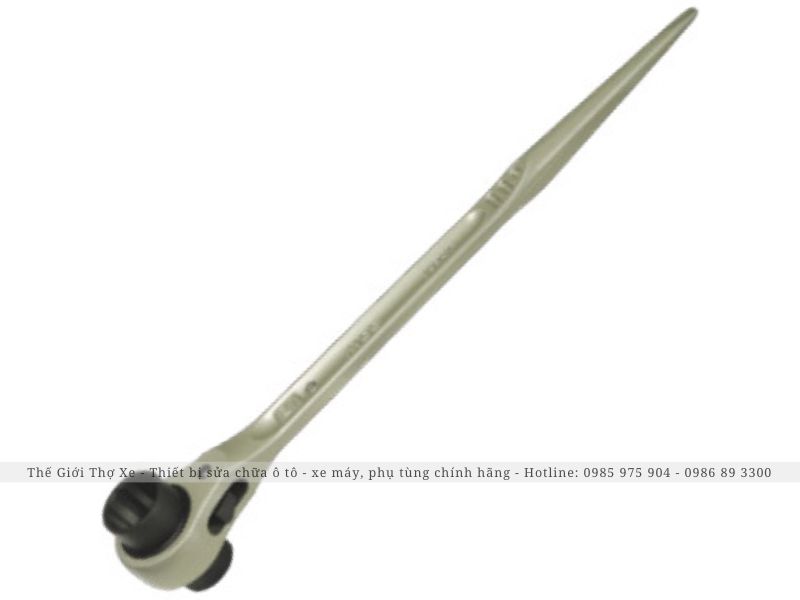 Cờ lê đuôi chuột được sử dụng để mở nắp ốc nằm sâu bên trong