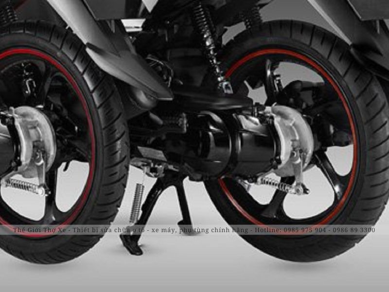 Lốp xe máy không săm không bị mất áp suất đột ngột khi bị thủng, rách